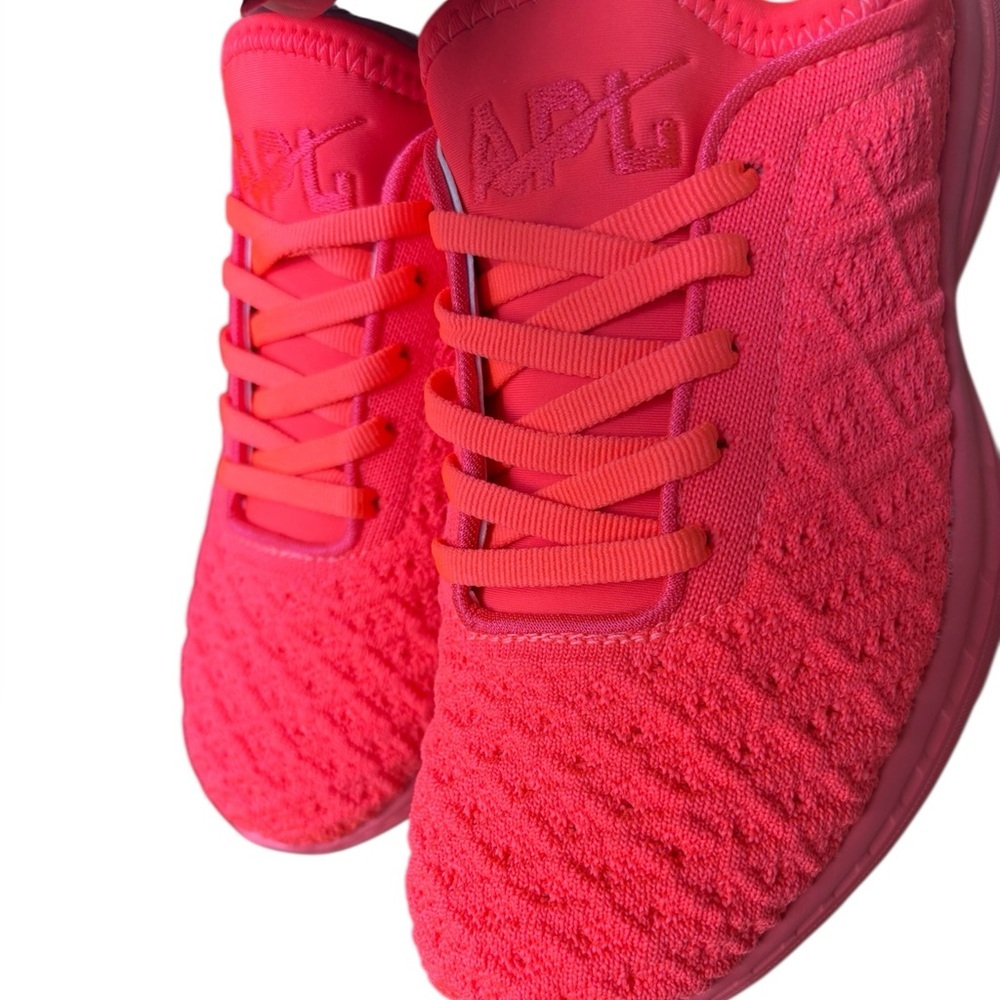 APL Techloom Phantom Running Sneaker Impulse Red Knit Slip On Size 5.5 - Picture 4 of 7